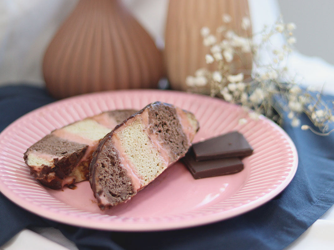 Metre-long cake