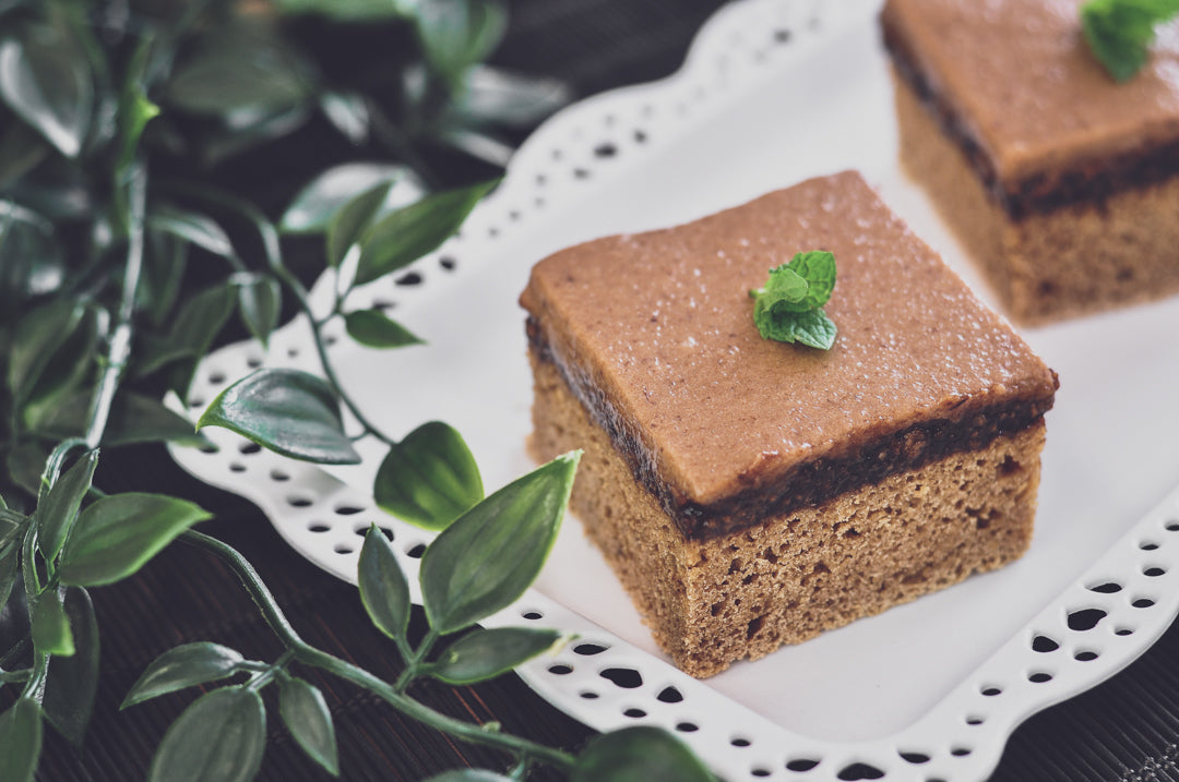Cake slice with plum jam