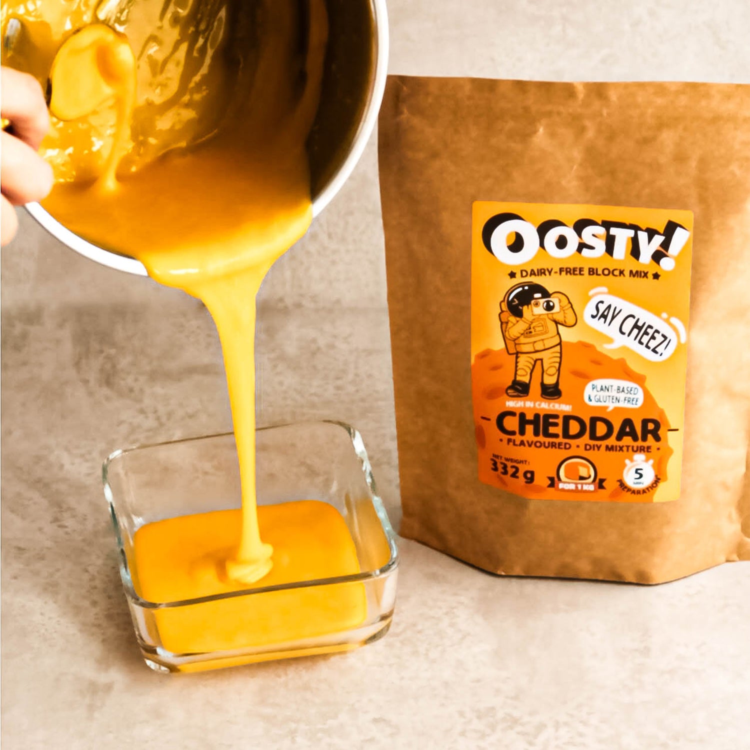 Oosty Cheddar flavoured plant-based mixture 332g (To prepare 1kg of plant-based block)