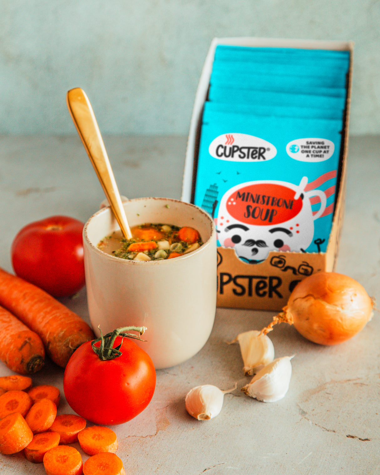 Zupa minestrone instant Cupster, opakowanie 10 sztuk (10x15g)