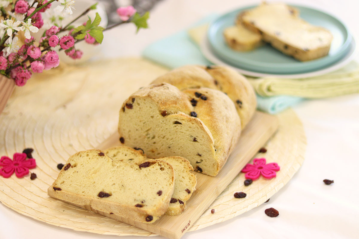 Sweet raisin bread