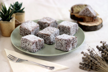 Coconut lamingtons