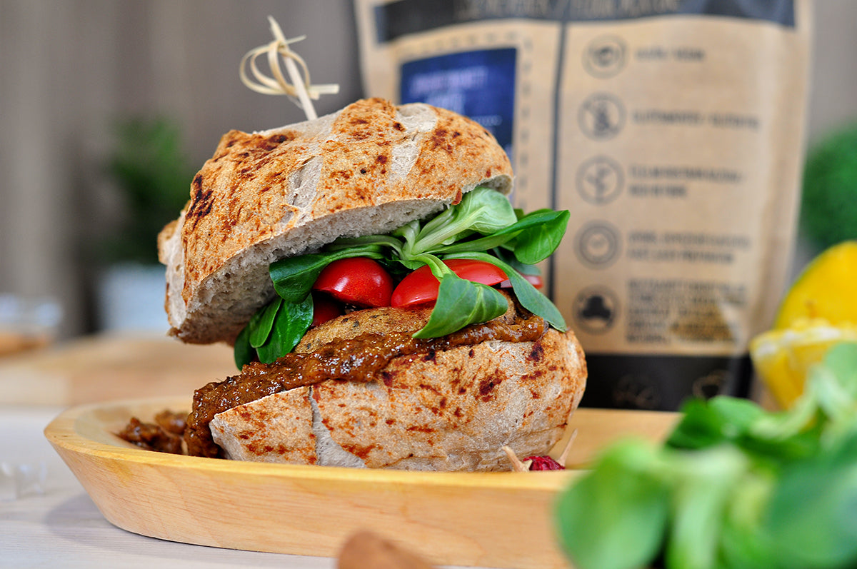 Mango-curry sandwich